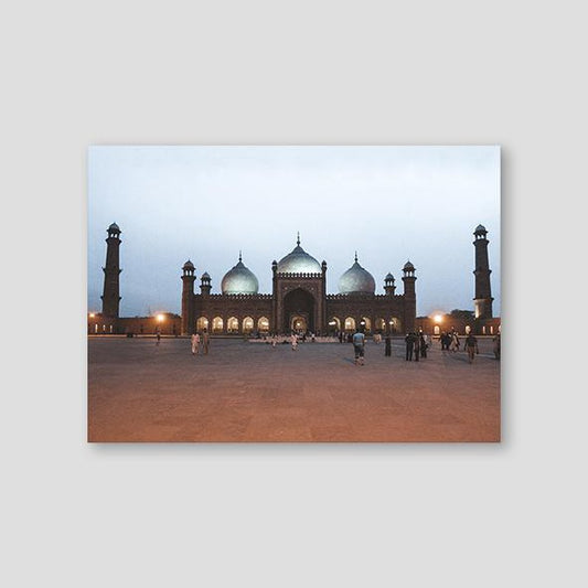 Badshahi Mosque, Photo - Doenvang